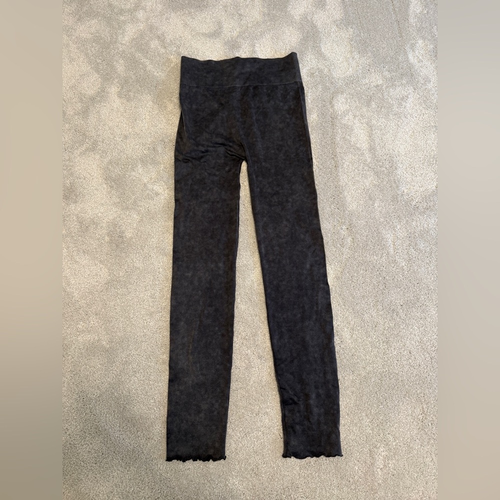 Honeydew Dark Grey Lightly Tie Die look Leggings with Scalloped Hem